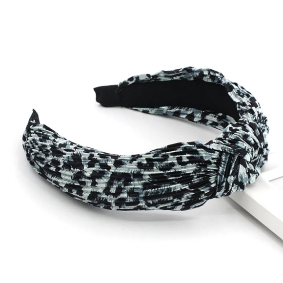 Headband Animal Print Black and Gray Knotted - Picture 1 of 8